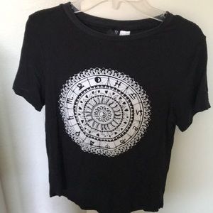 Shirt with a cute tapestry design